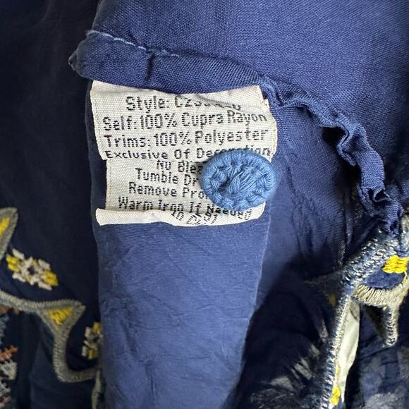 Johnny Was Heavily embroidered Tunic top shirt Size Large - Picture 6 of 12